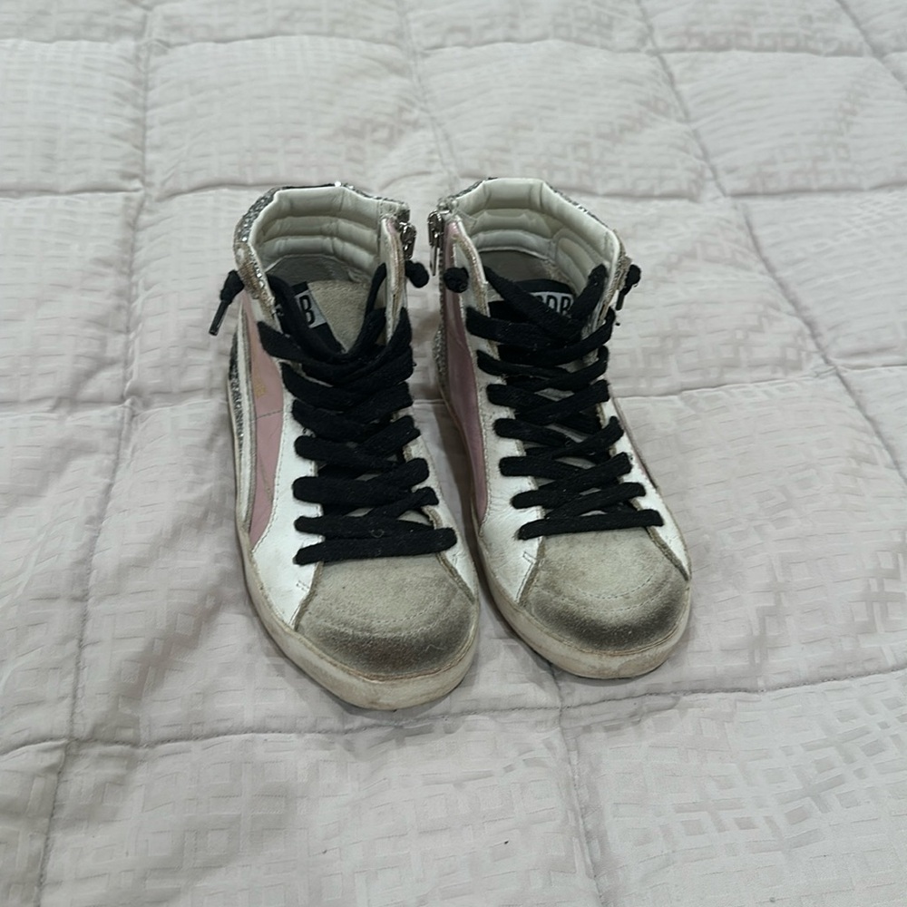 Golden goose kids mid top sneakers in good condition White pink w silver glitter